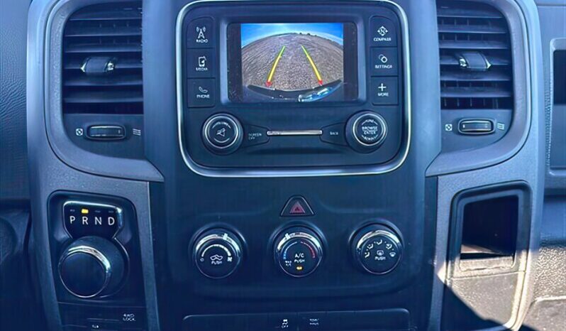 
								2019 RAM 1500 Classic ST full									