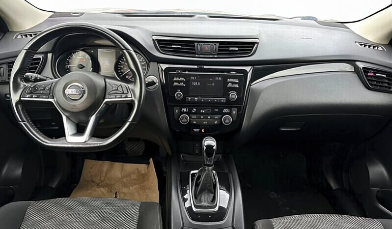 
								2018 Nissan Qashqai SV full									