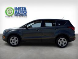 
										2019 Ford Escape S full									