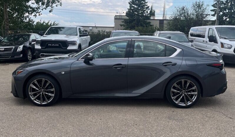 
								2021 Lexus IS 300 full									