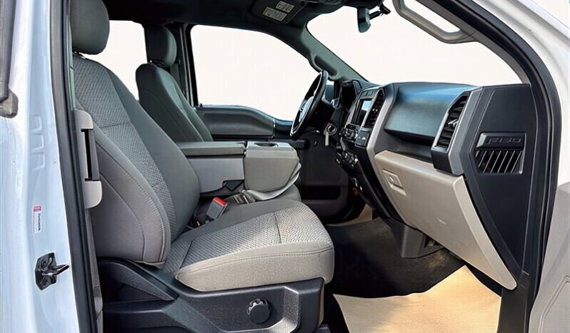 
								2019 Ford F-150 XLT full									