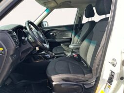 
										2019 Kia Soul EX full									
