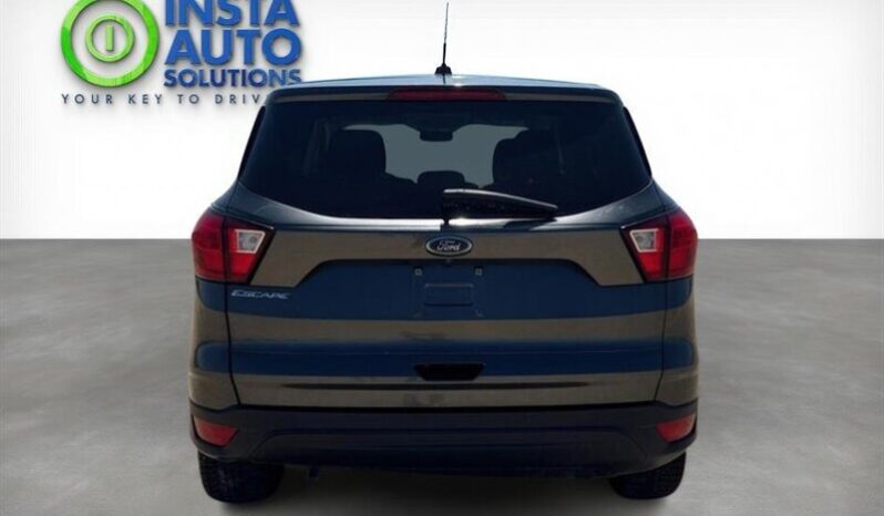 
								2019 Ford Escape S full									
