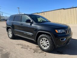 
										2018 Jeep Grand Cherokee Laredo full									