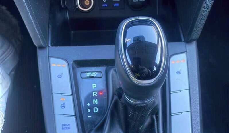 
								2019 Hyundai ELANTRA Preferred full									