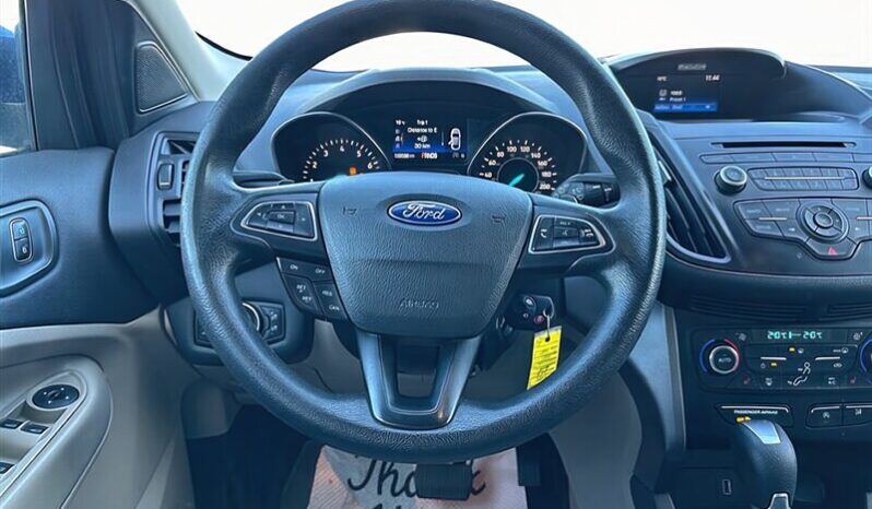 
								2017 Ford Escape SE full									