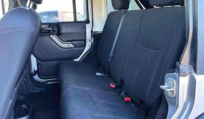 
								2018 Jeep Wrangler JK Unlimited Sport full									