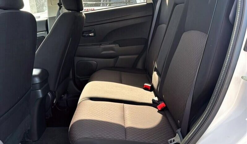 
								2019 Mitsubishi RVR SE AWC full									