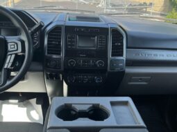 
										2019 Ford F-350 Super Duty XLT full									