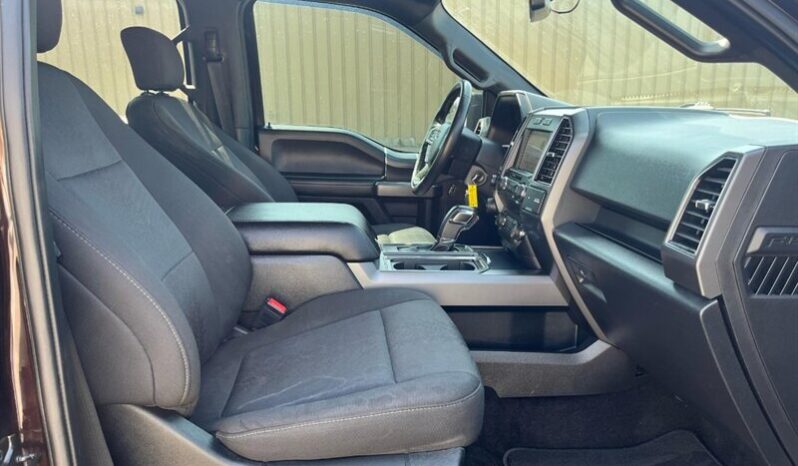 
								2019 Ford F-150 XLT Sport FX4 full									