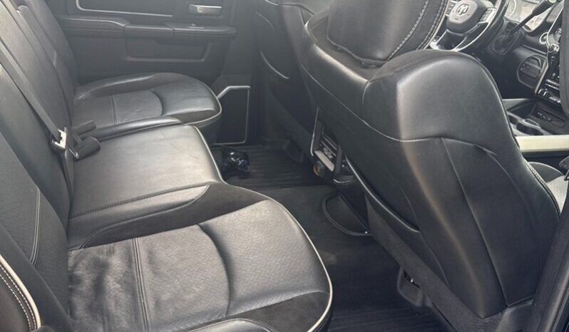 
								2019 RAM 2500 Laramie Sport Lifted Diesel full									