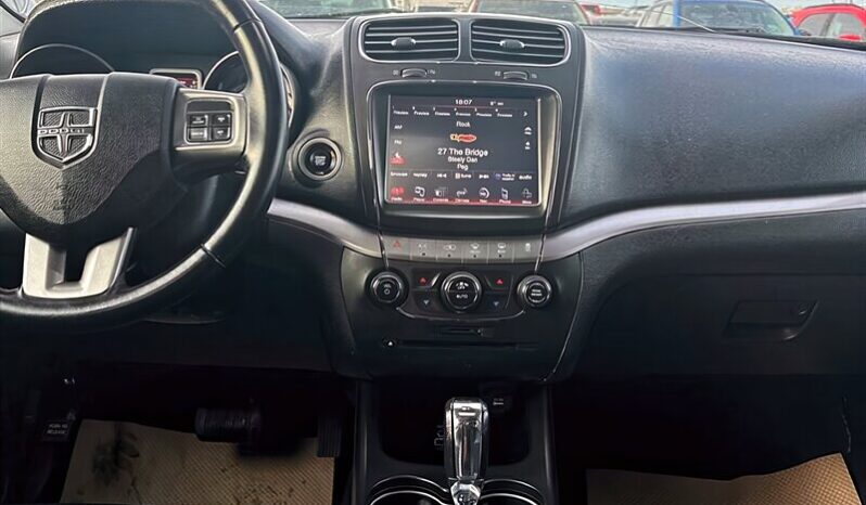 
								2017 Dodge Journey Crossroad full									