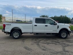 
										2017 Ford F-350 Super Duty XLT full									