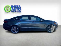 
										2017 Ford Fusion SE full									