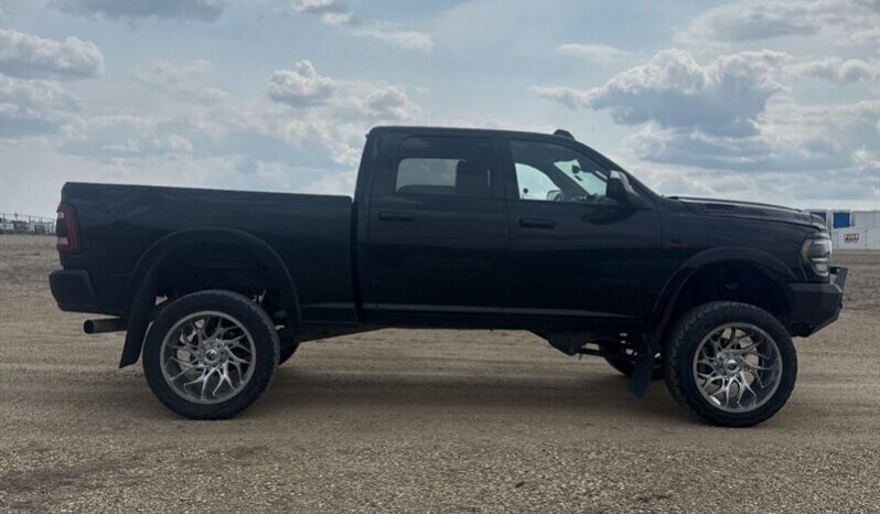 
								2019 RAM 2500 Laramie Sport Lifted Diesel full									