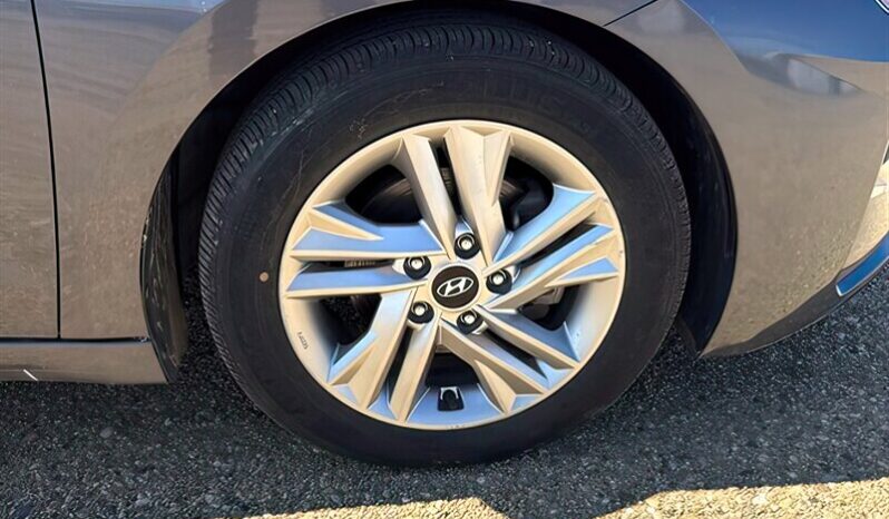 
								2019 Hyundai Elantra Preferred full									