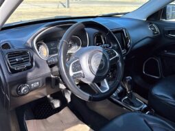 
										2019 Jeep Compass Altitude full									