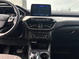 
										2022 Ford Escape SE full									