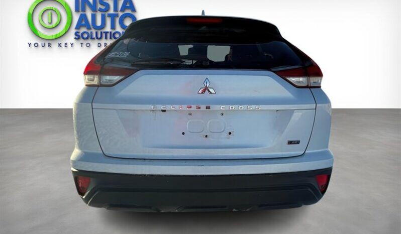 
								2022 Mitsubishi Eclipse Cross ES full									