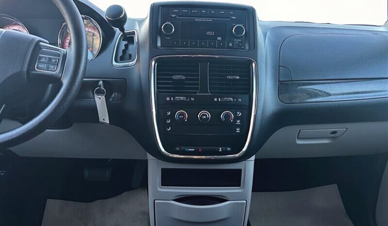 
								2017 Dodge Grand Caravan SE full									