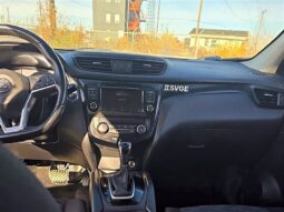 
										2019 Nissan Qashqai SV full									