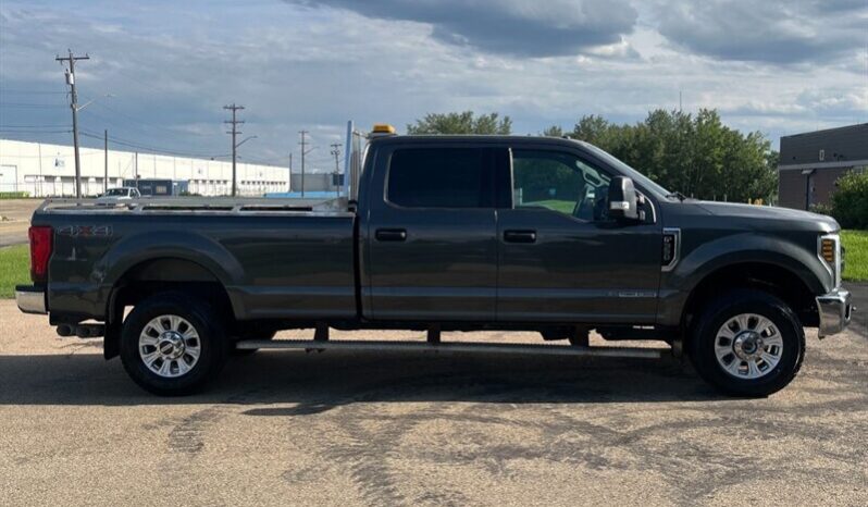 
								2019 Ford F-350 XLT Diesel full									