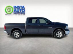 
										2017 RAM 1500 ST full									