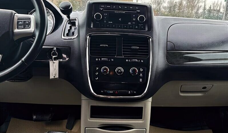 
								2016 Dodge Grand Caravan Canada Value Package full									