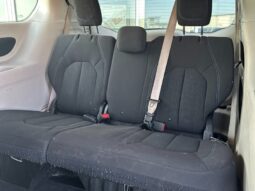 
										2021 Chrysler Pacifica Touring full									