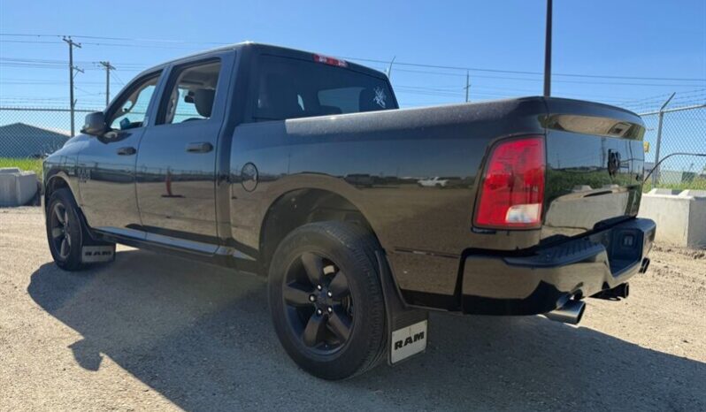 
								2020 RAM 1500 Classic Express full									