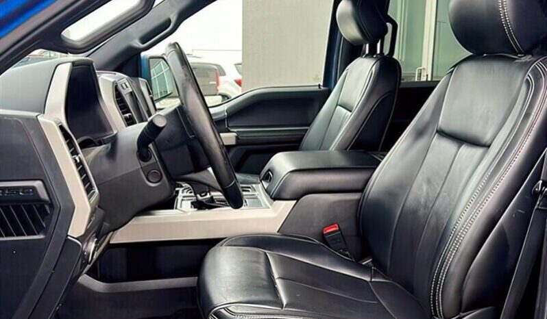 
								2019 Ford F-150 Lariat full									