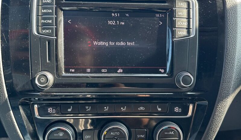 
								2017 Volkswagen Jetta 1.4T Wolfsburg Edition full									