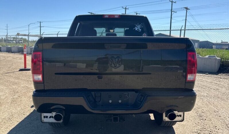 
								2020 RAM 1500 Classic Express full									