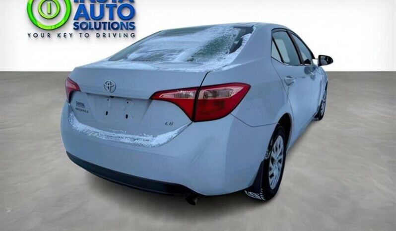 
								2019 Toyota Corolla L full									