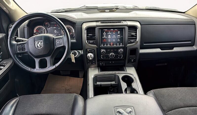 
								2018 RAM 1500 Sport full									