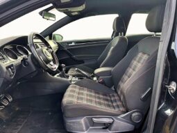 
										2015 Volkswagen Golf GTI full									