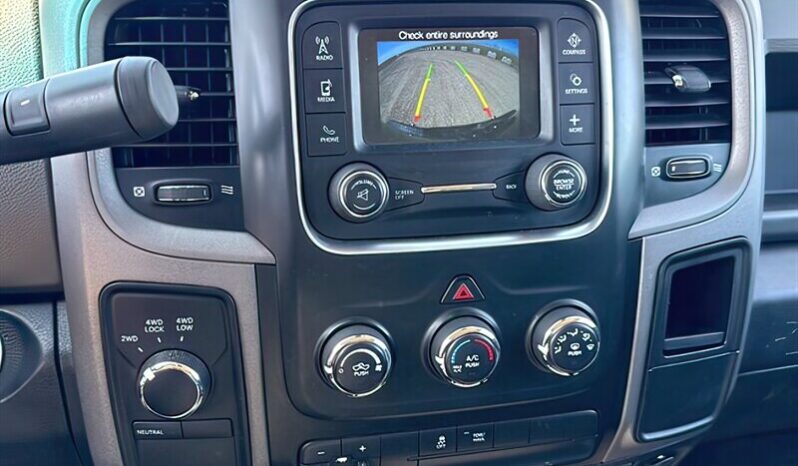
								2017 RAM 1500 Express full									