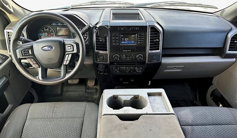 
								2016 Ford F-150 XLT full									