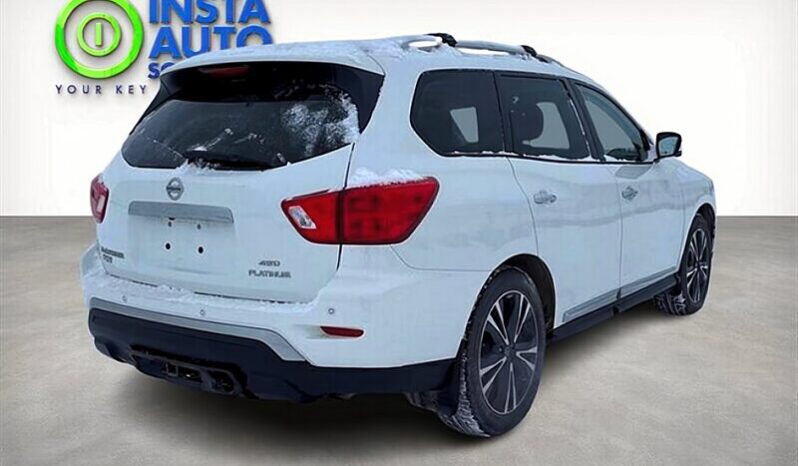 
								2017 Nissan Pathfinder Platinum full									