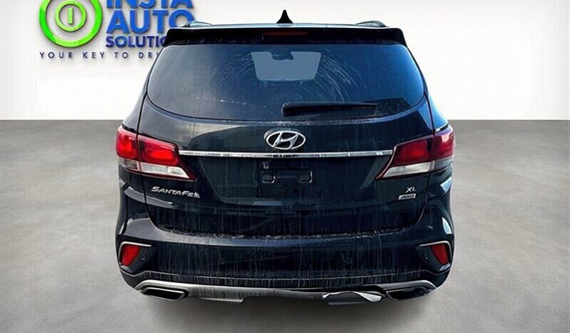 
								2017 Hyundai Santa Fe XL Premium full									