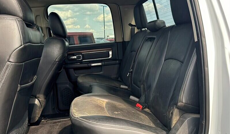 
								2016 RAM 3500 Laramie Diesel Dually full									