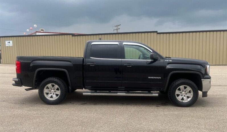 
								2018 GMC Sierra 1500 SLE full									