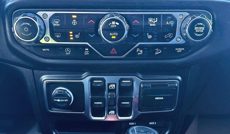 
								2019 Jeep Wrangler Sahara full									