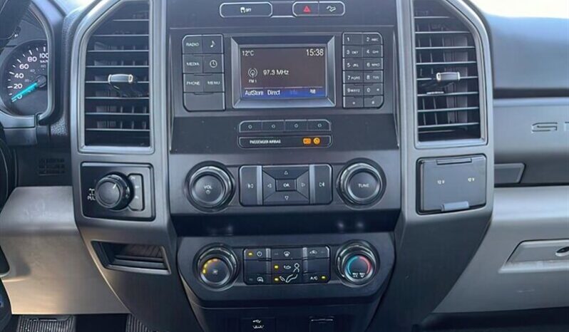 
								2019 Ford F-250 XL FX4 full									