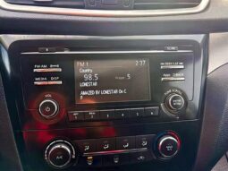 
										2016 Nissan Rogue SV Moonroof full									