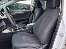 
										2016 Hyundai Sonata GL full									