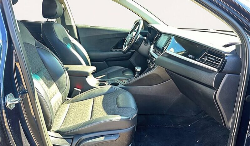
								2020 Kia Niro Touring Special Edition full									