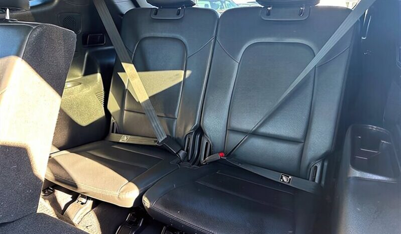 
								2017 Hyundai Santa Fe Limited full									