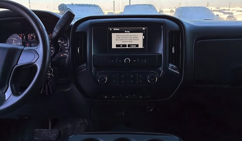 
								2018 Chevrolet Silverado 1500 Custom full									