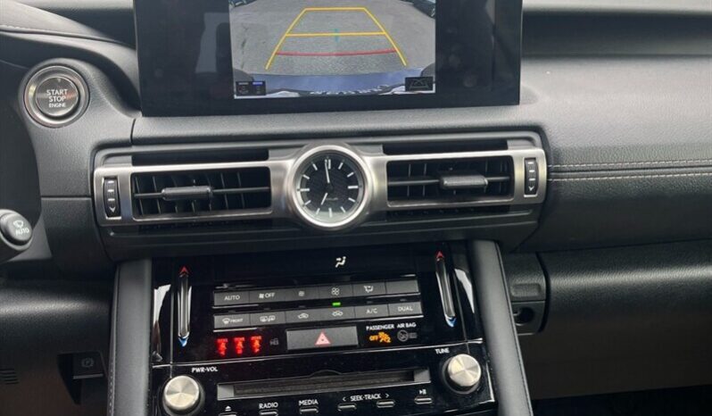 
								2021 Lexus IS 300 full									